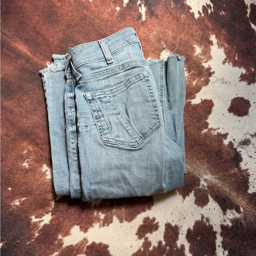 Ariat REAL Denim Women’s Light Blue High Rise Flared Wide-Leg Jeans - Picture 2 of 4